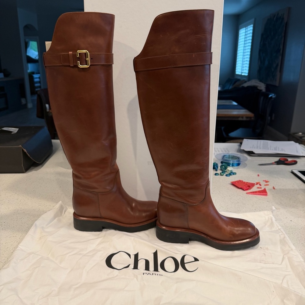 Chloe Brown Heeled Boots